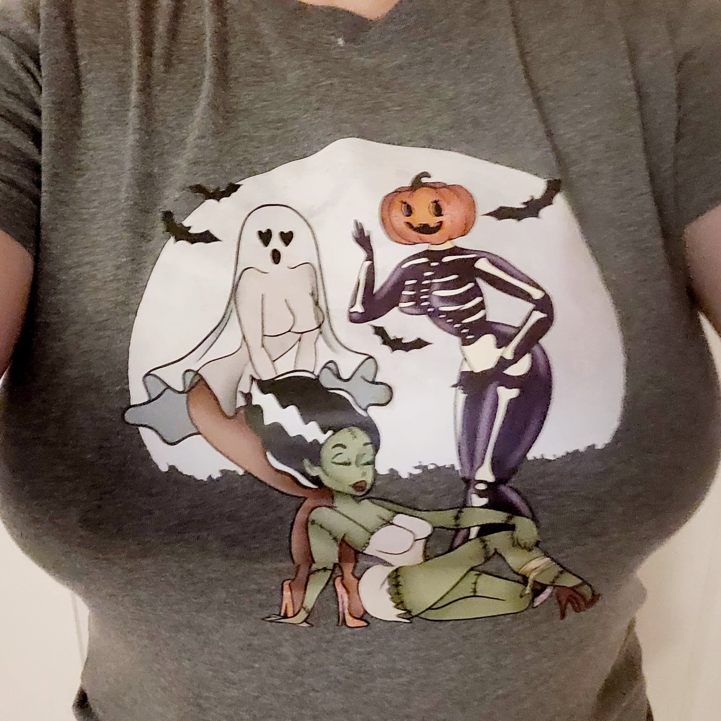 Halloween Pin-Up Babe Tee - Unisex Shirt