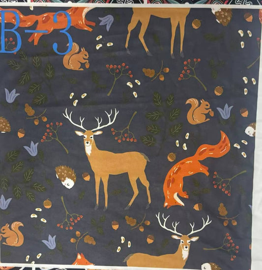 Pre-Order: Autumn Critters Exclusive Leggings with Side Pockets - High-quality Handcrafted Vibrant Fall Animals