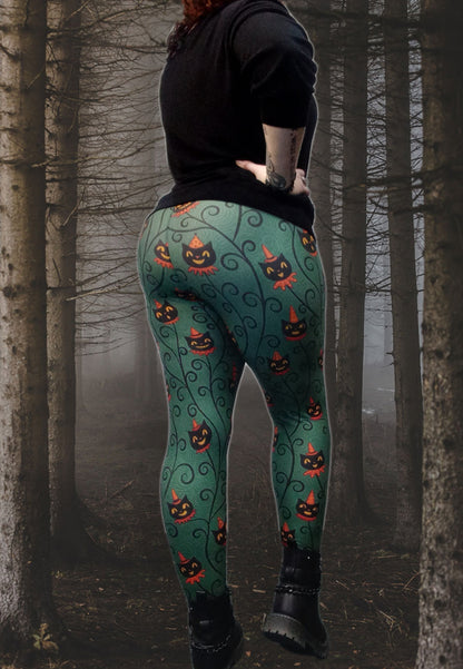 "Creeping Jack Vine" Black Vintage Cat Johanna Parker Exclusive - High-quality Handcrafted Vibrant Leggings