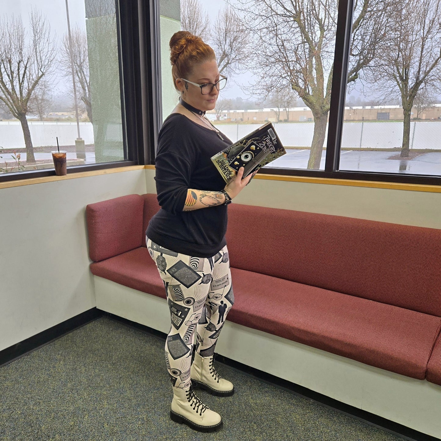 The Twilight Zone - Semi-Exclusive Themed Leggings Box High-quality Handcrafted Vibrant Leggings