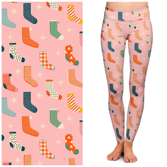 "Yuletide Yarn" Buttery Soft Leggings by Lipstick & Chrome — Christmas Cat Print Leggings