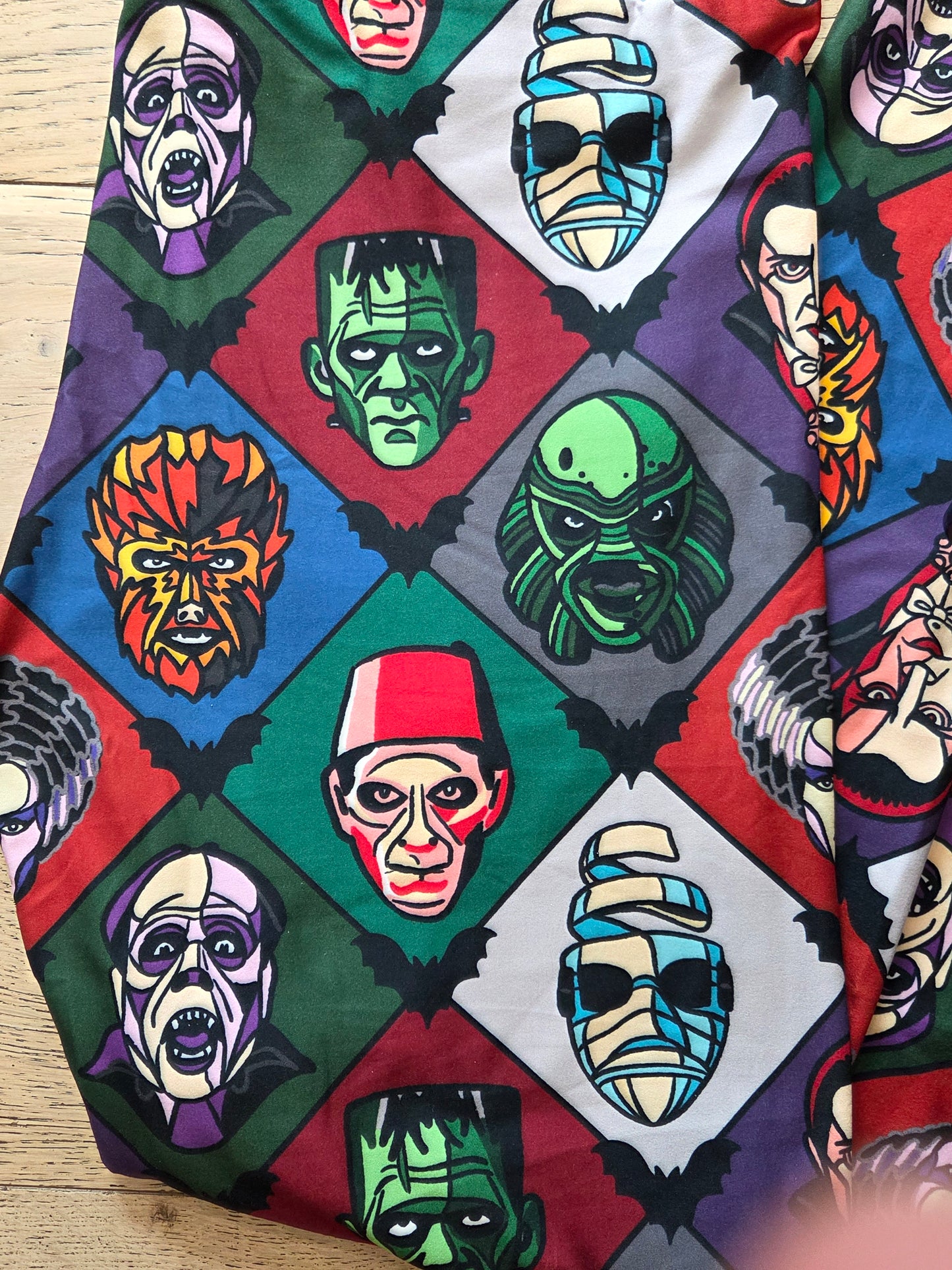 Uni Monsters Semi-Exclusive Leggings - High-quality Handcrafted Vibrant