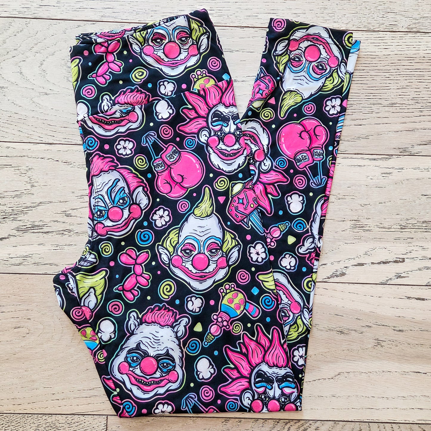 Killer Klowns From Outer Space - Semi-Exclusive Themed Leggings Box (High-quality Handcrafted)
