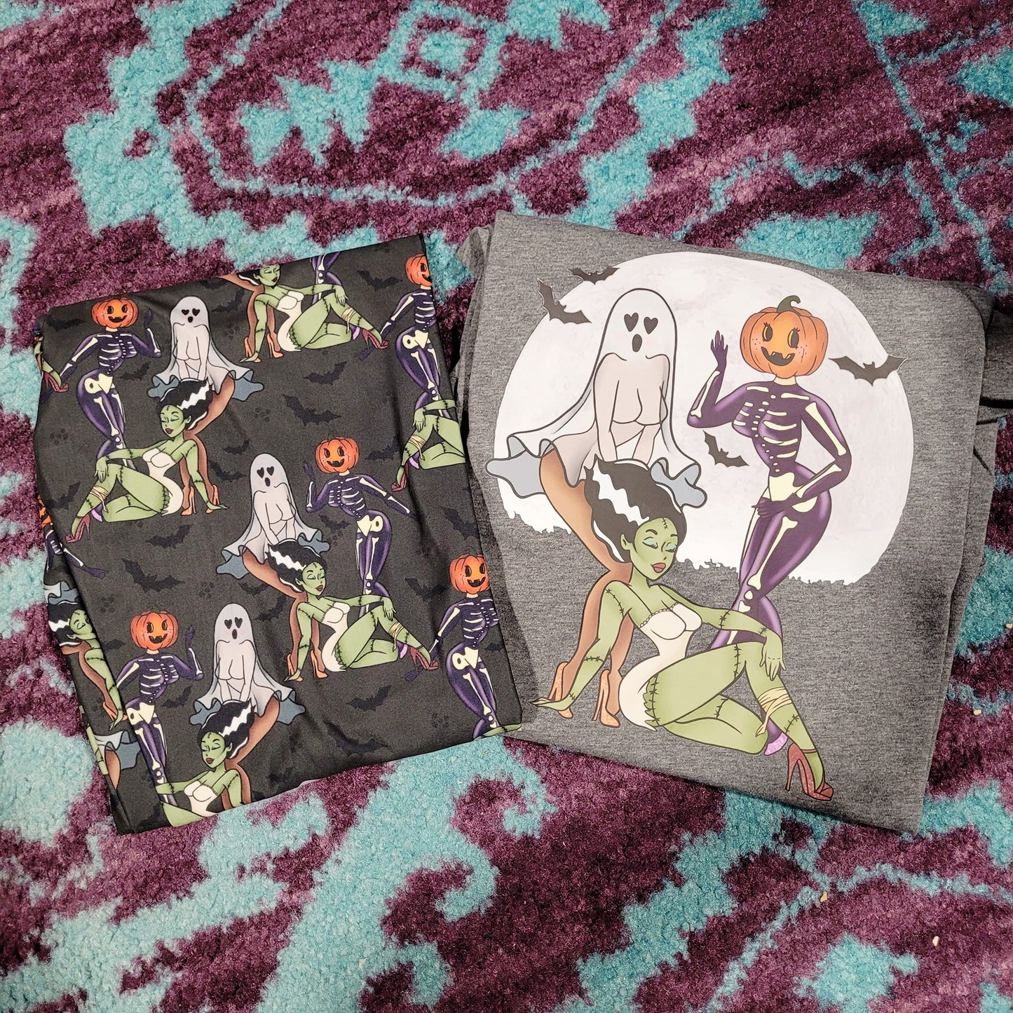 Halloween Pin-Up Babe Tee - Unisex Shirt